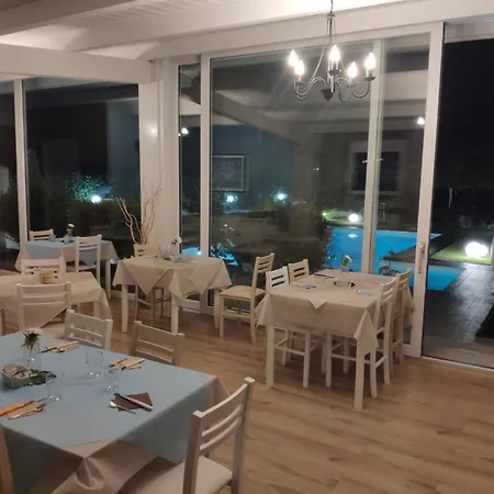 La Brezza Del Pollino Bed & Breakfast 3*