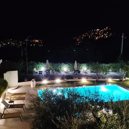 La Brezza Del Pollino Bed and breakfast 3*